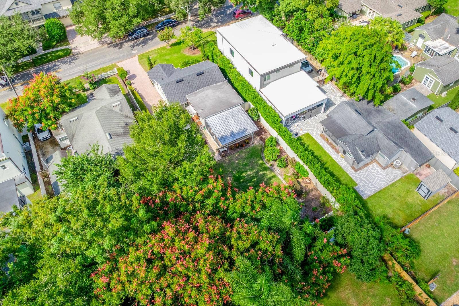 27 N HAMPTON AVENUE, Orlando, FL 32803