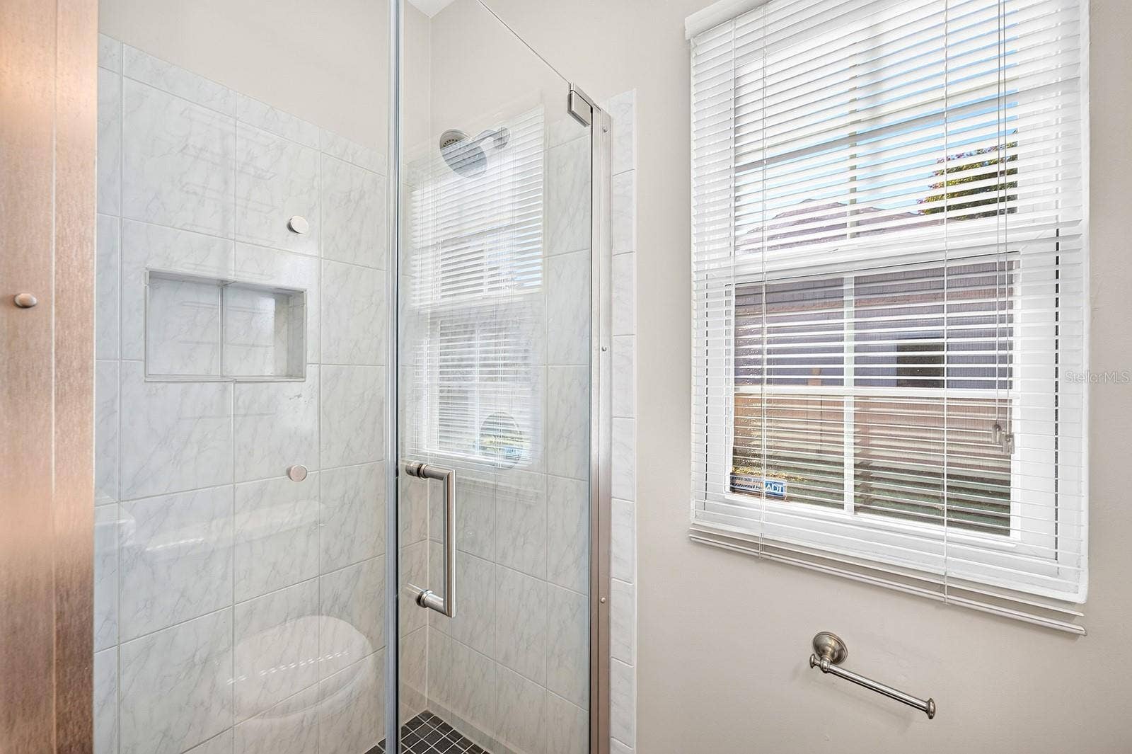 27 N HAMPTON AVENUE, Orlando, FL 32803