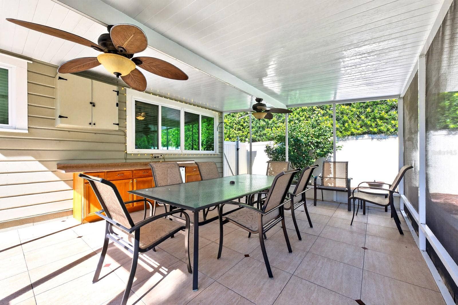 27 N HAMPTON AVENUE, Orlando, FL 32803