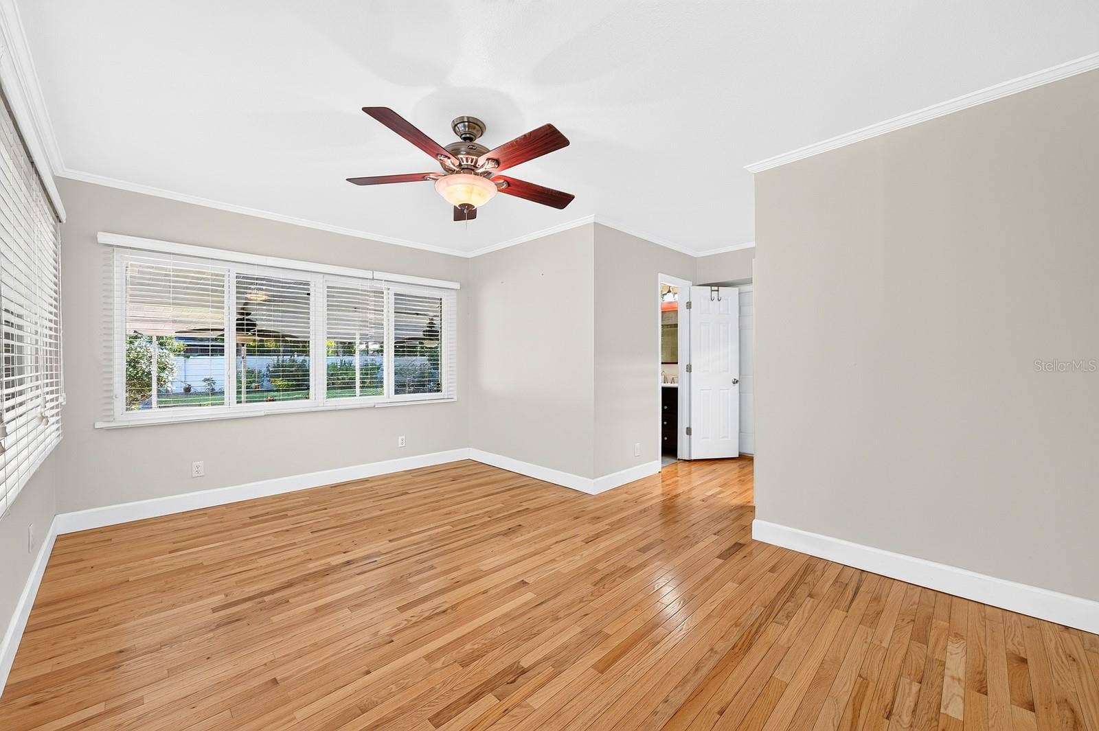 27 N HAMPTON AVENUE, Orlando, FL 32803