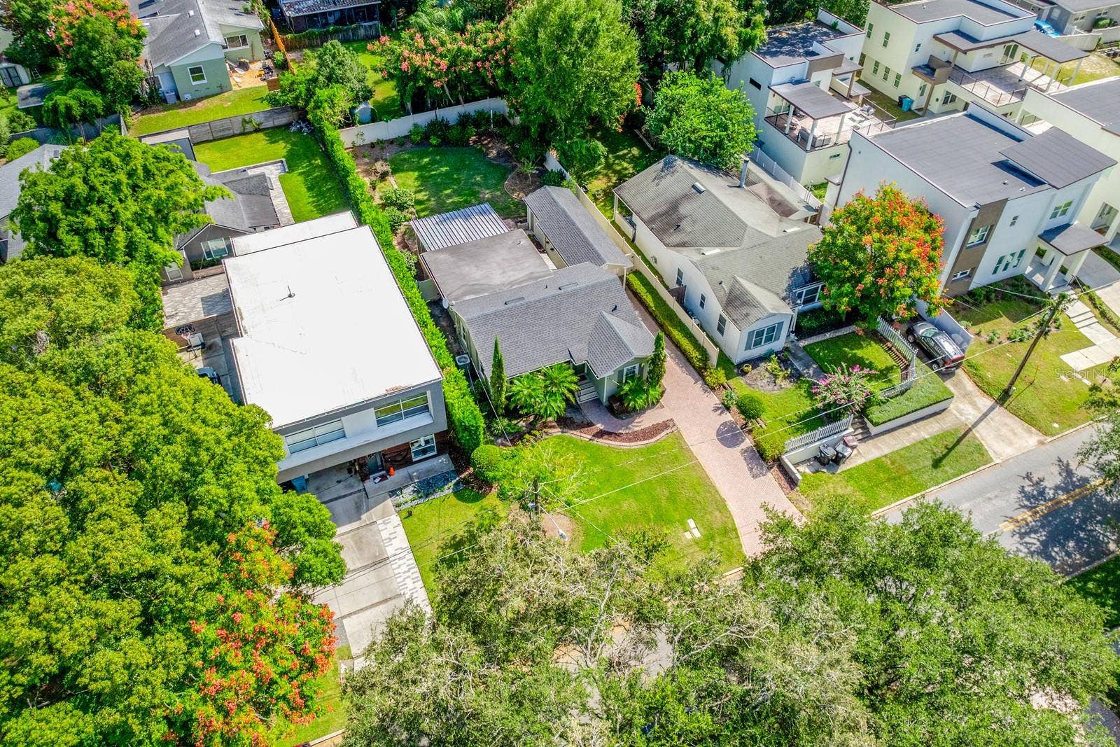 27 N HAMPTON AVENUE, Orlando, FL 32803