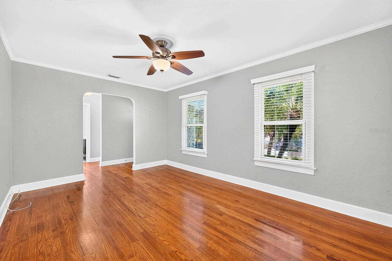 27 N HAMPTON AVENUE, Orlando, FL 32803