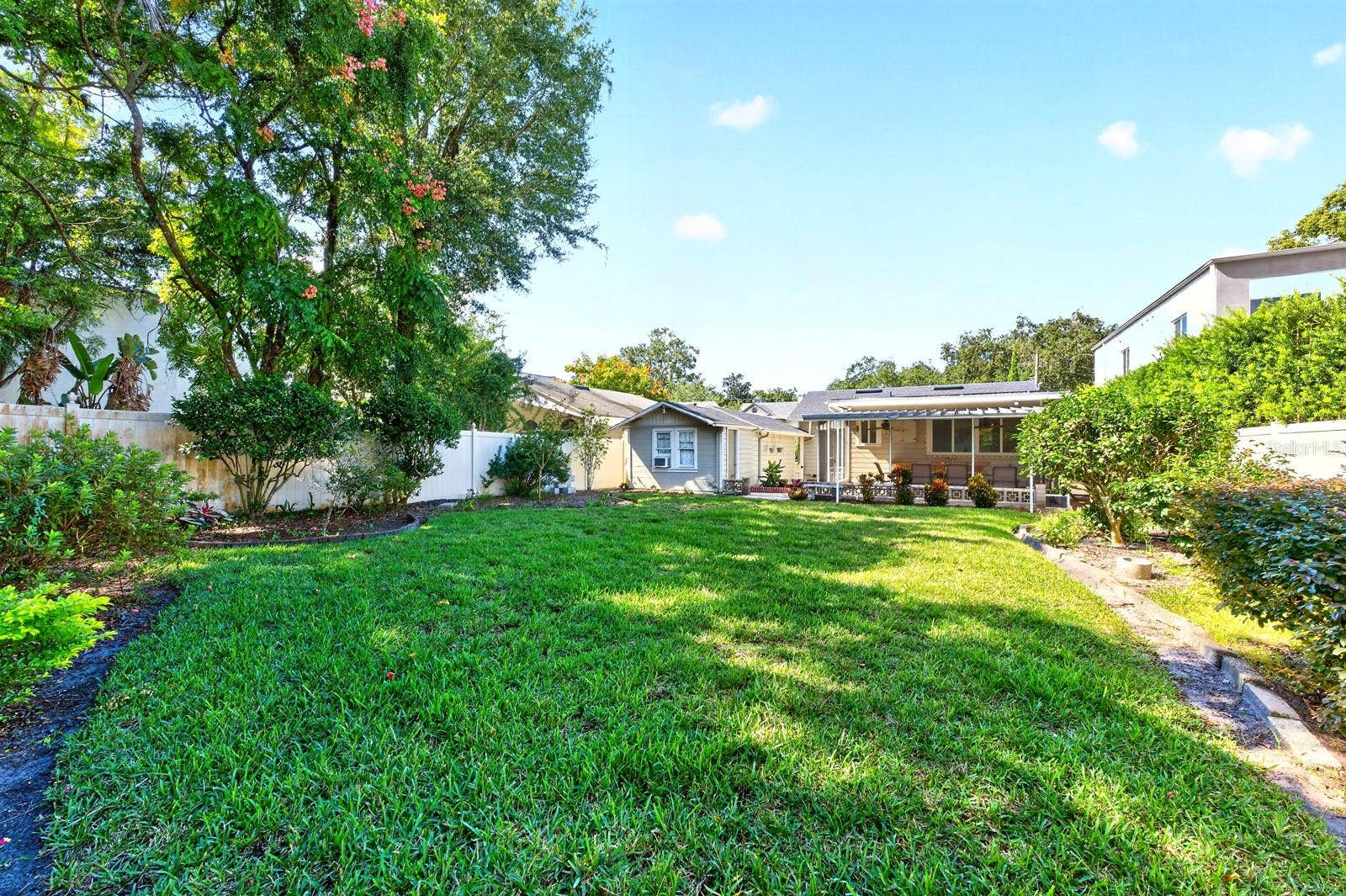 27 N HAMPTON AVENUE, Orlando, FL 32803