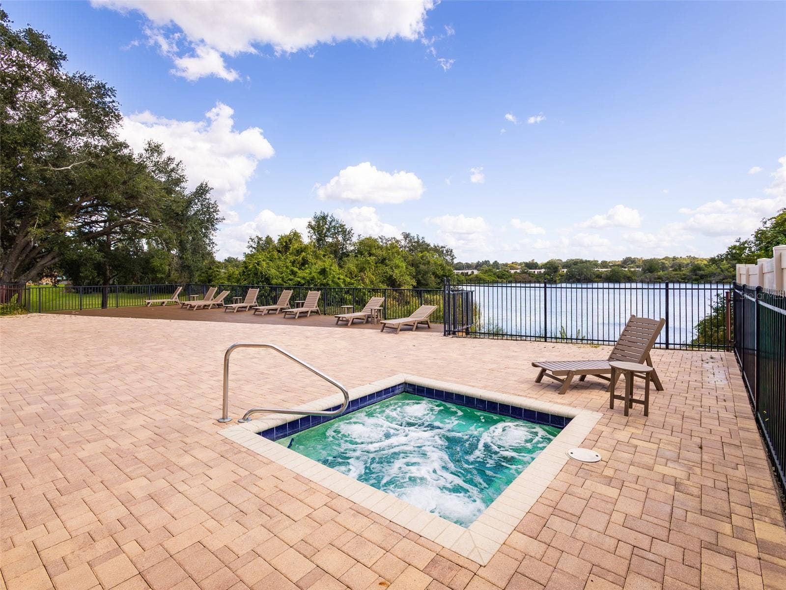 345 LAKEPOINTE DRIVE, #302, Altamonte Springs, FL 32701 345 LAKEPOINTE DRIVE, #302, Altamonte Springs, FL 32701