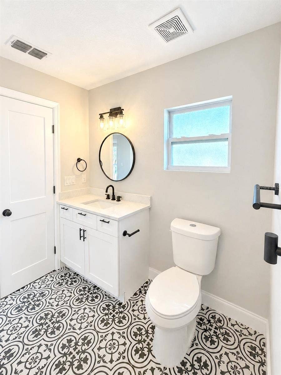 10118 66TH AVENUE, Seminole, FL 33772 10118 66TH AVENUE, Seminole, FL 33772