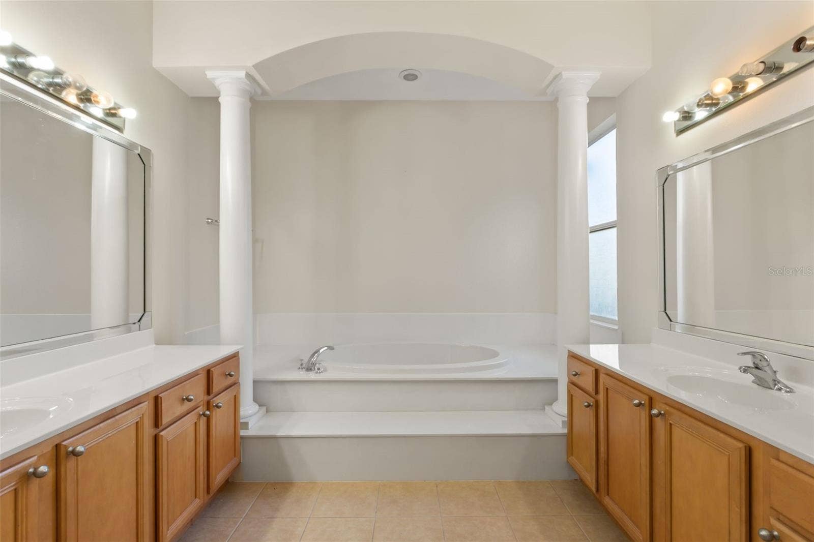 1832 NATURE COVE LANE, Clermont, FL 34711 1832 NATURE COVE LANE, Clermont, FL 34711