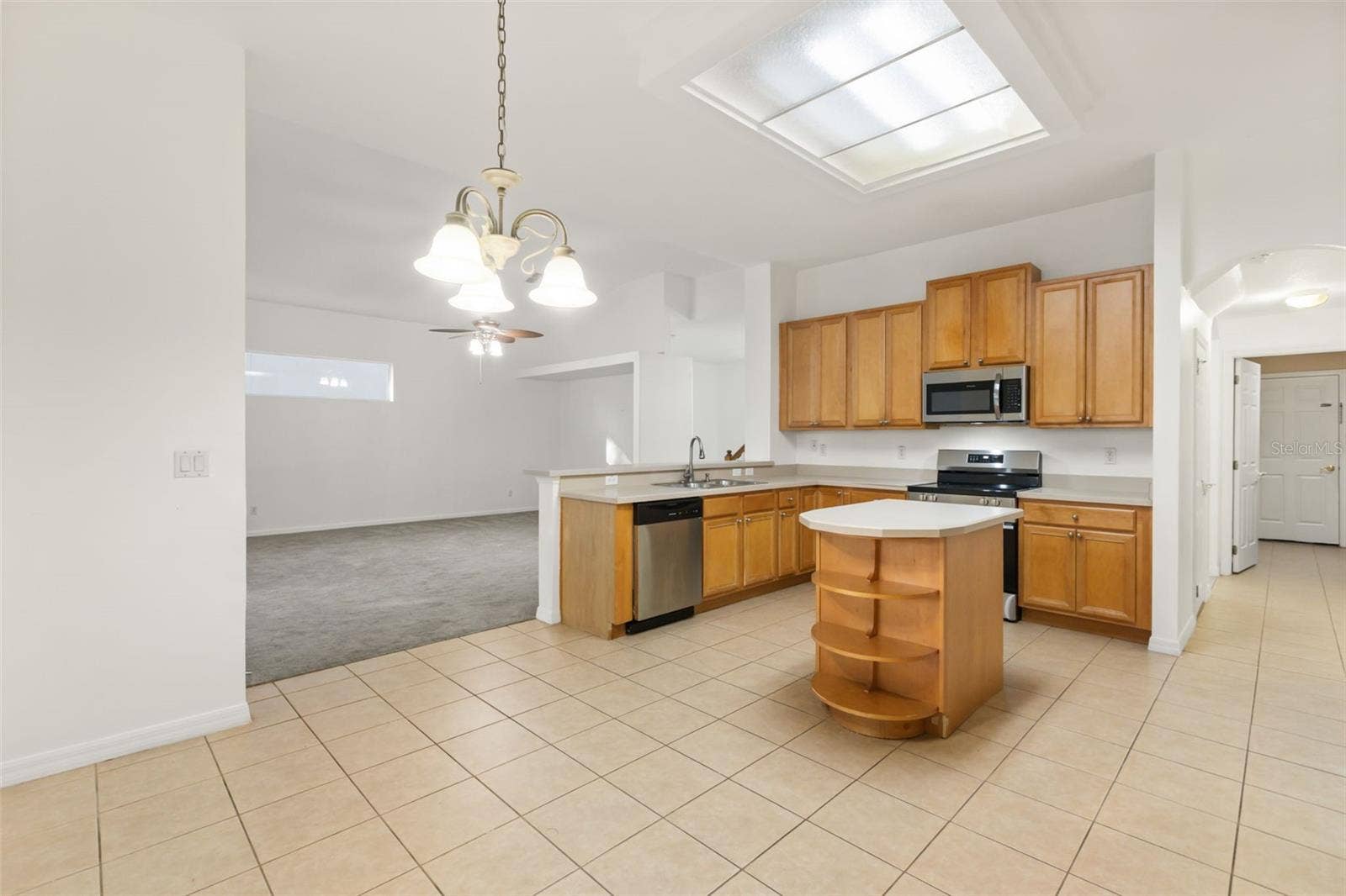 1832 NATURE COVE LANE, Clermont, FL 34711 1832 NATURE COVE LANE, Clermont, FL 34711