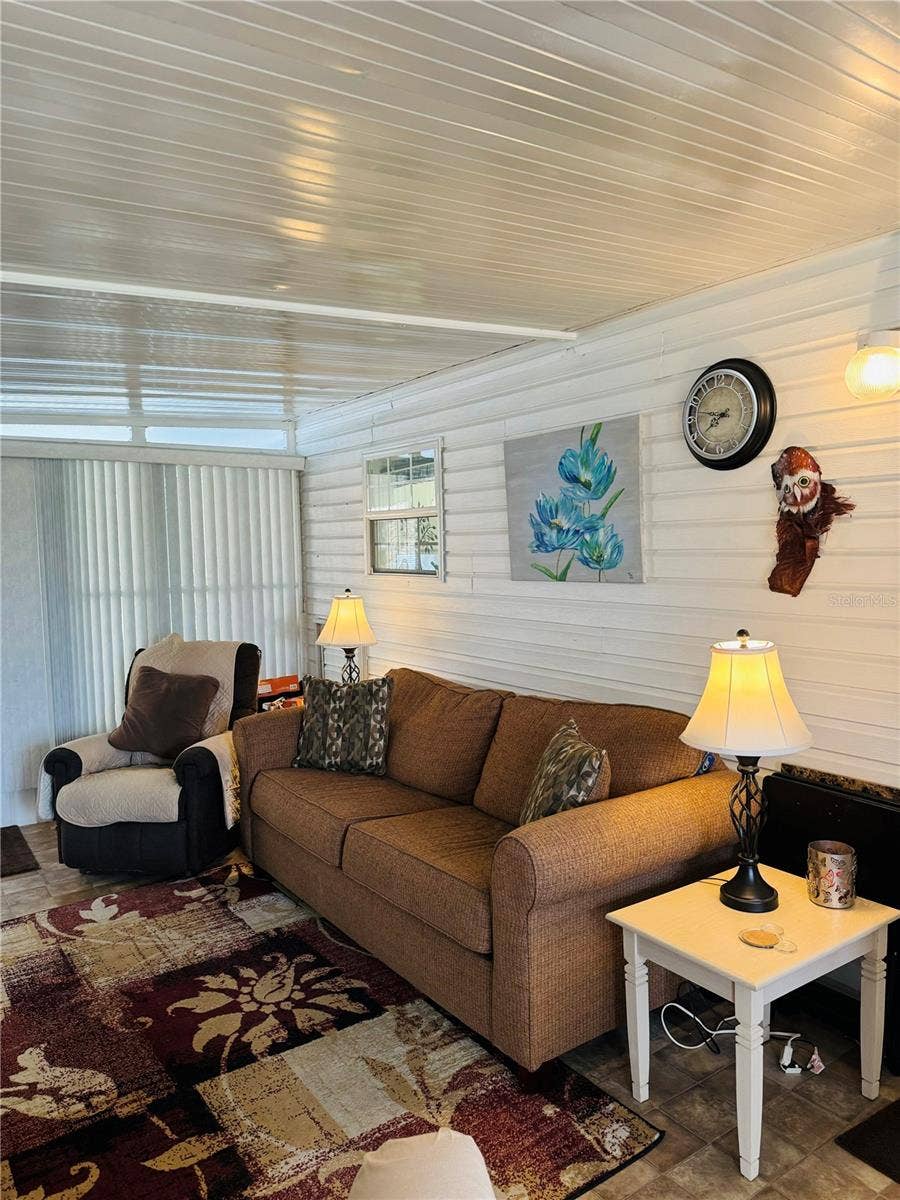 Florida Room - perfect for guests