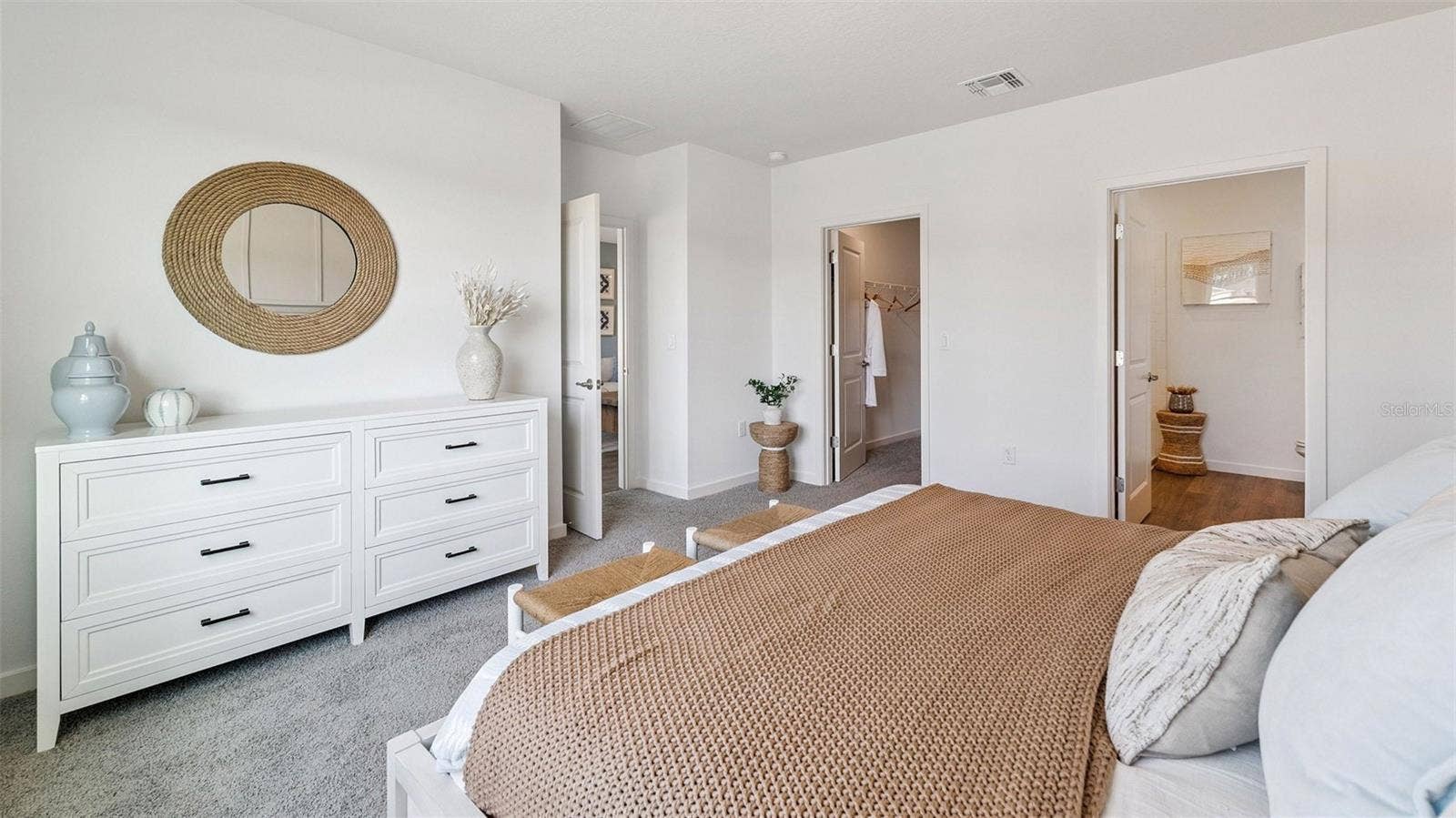 2790 KINSALE LANE, Ormond Beach, FL 32174 2790 KINSALE LANE, Ormond Beach, FL 32174