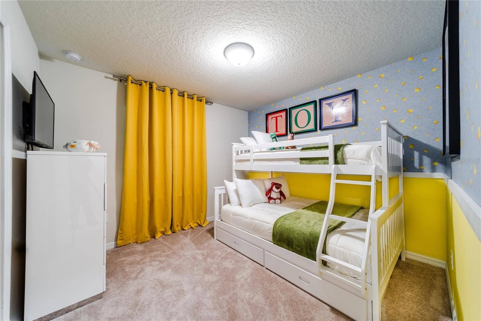 2422 DUBAI STREET, Kissimmee, FL 34747 2422 DUBAI STREET, Kissimmee, FL 34747
