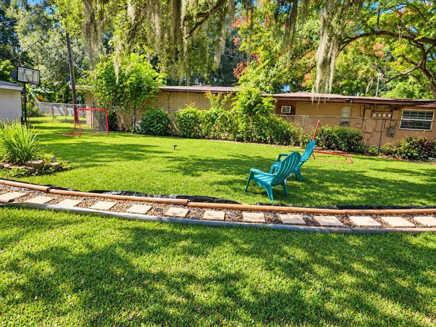 1215 37TH STREET, Orlando, FL 32805 1215 37TH STREET, Orlando, FL 32805