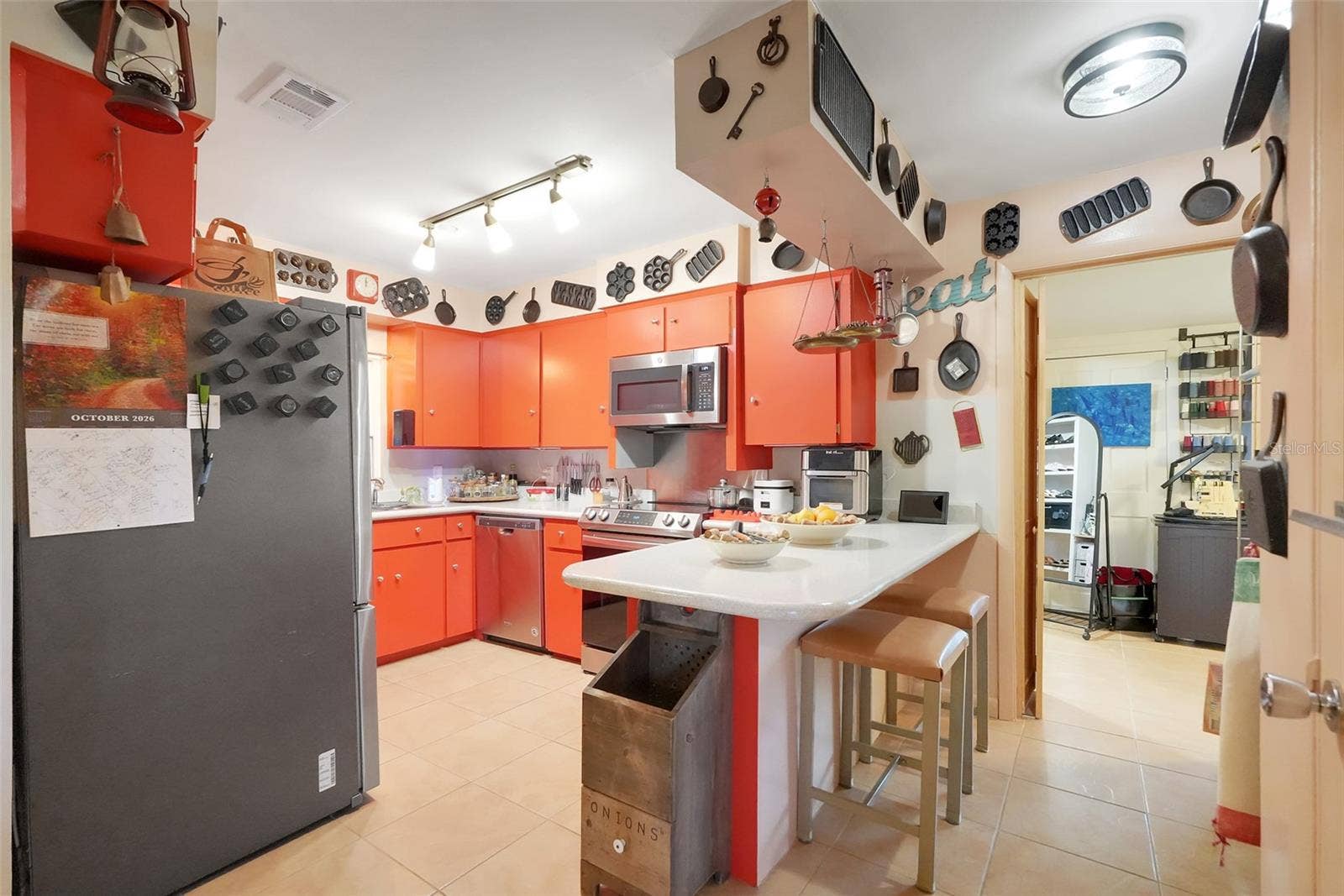6 S LAKE PLEASANT ROAD, Apopka, FL 32703 6 S LAKE PLEASANT ROAD, Apopka, FL 32703