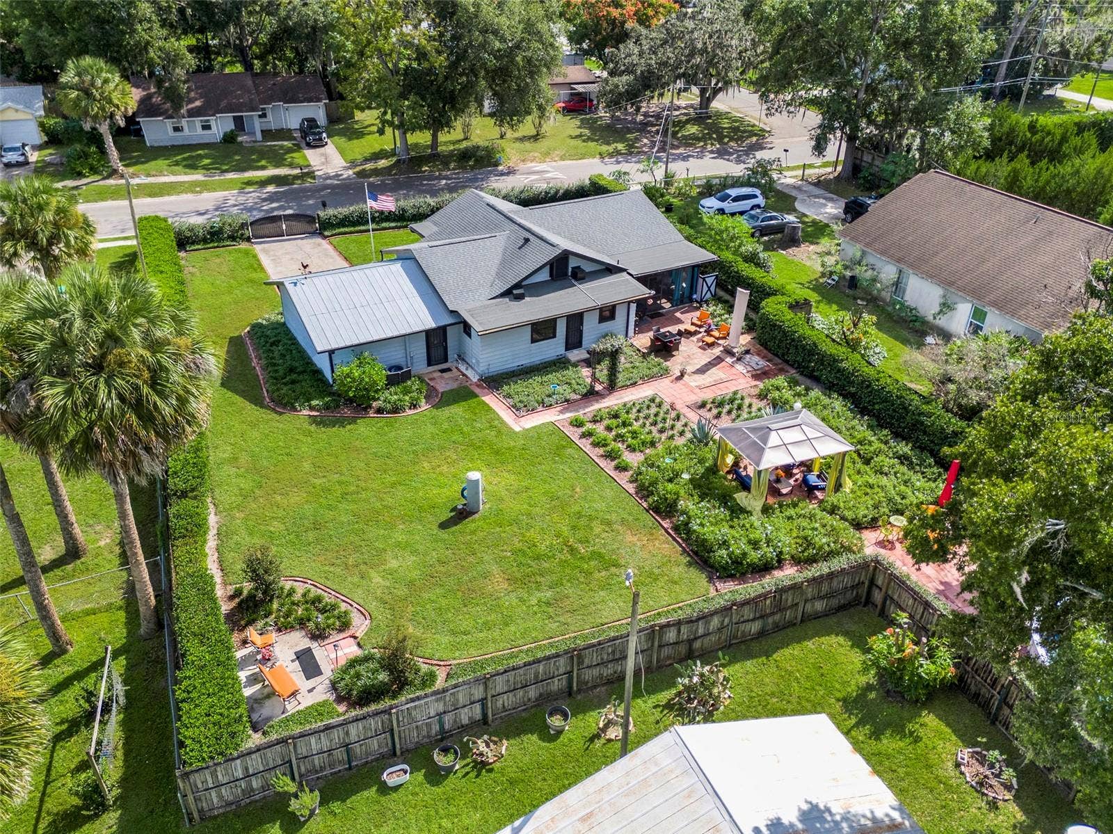 6 S LAKE PLEASANT ROAD, Apopka, FL 32703 6 S LAKE PLEASANT ROAD, Apopka, FL 32703