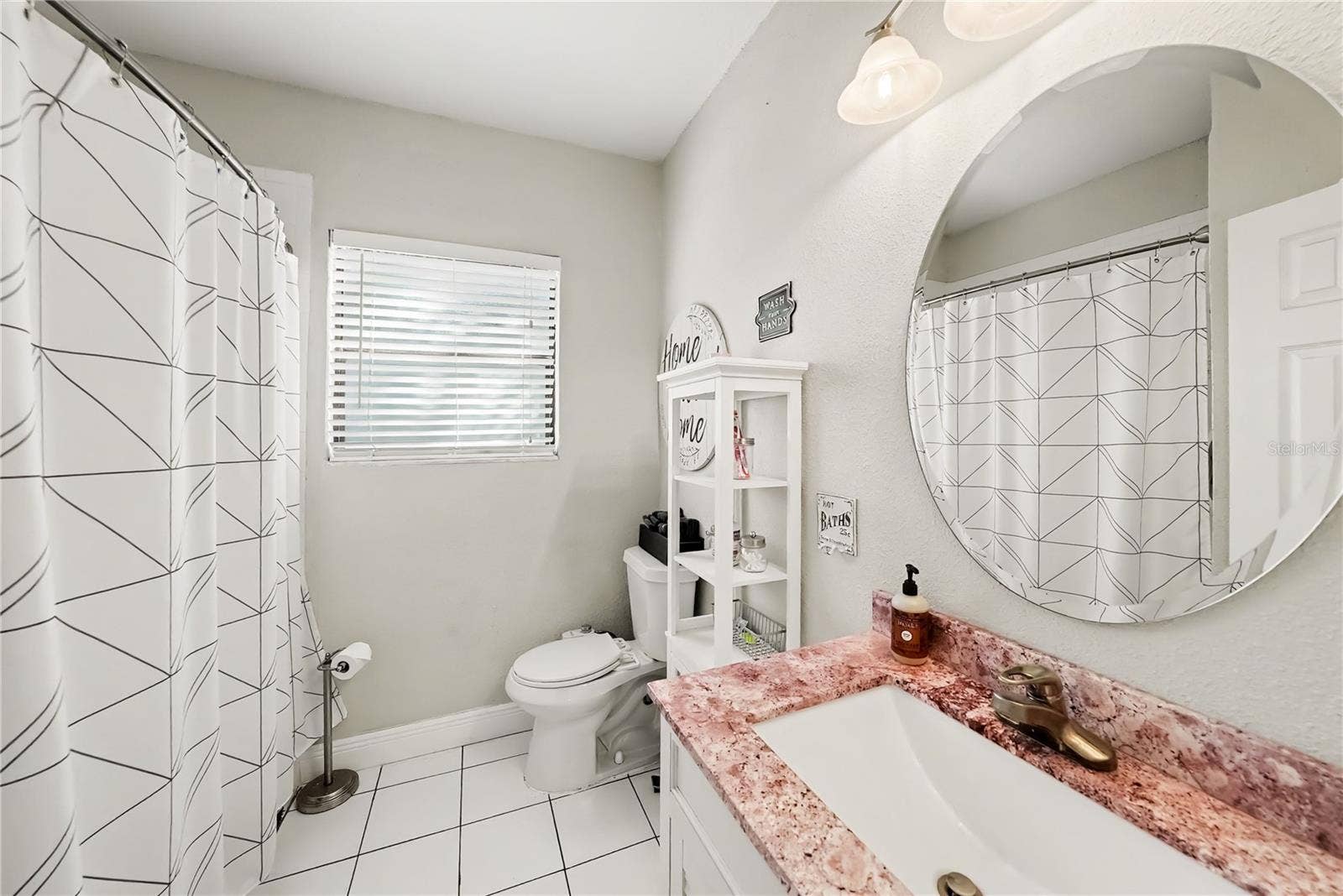 917 E 24TH AVENUE, Tampa, FL 33605 917 E 24TH AVENUE, Tampa, FL 33605