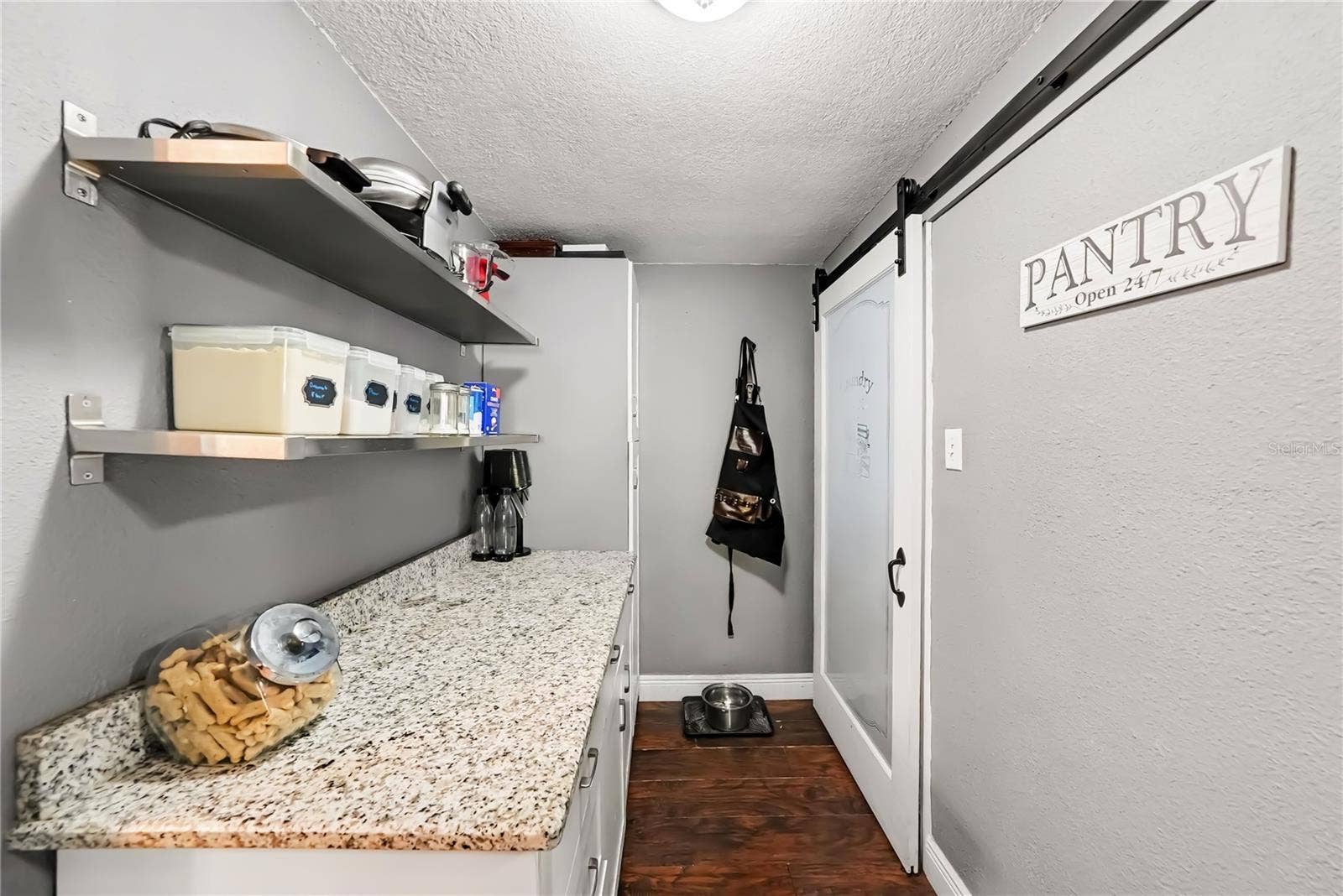 917 E 24TH AVENUE, Tampa, FL 33605 917 E 24TH AVENUE, Tampa, FL 33605