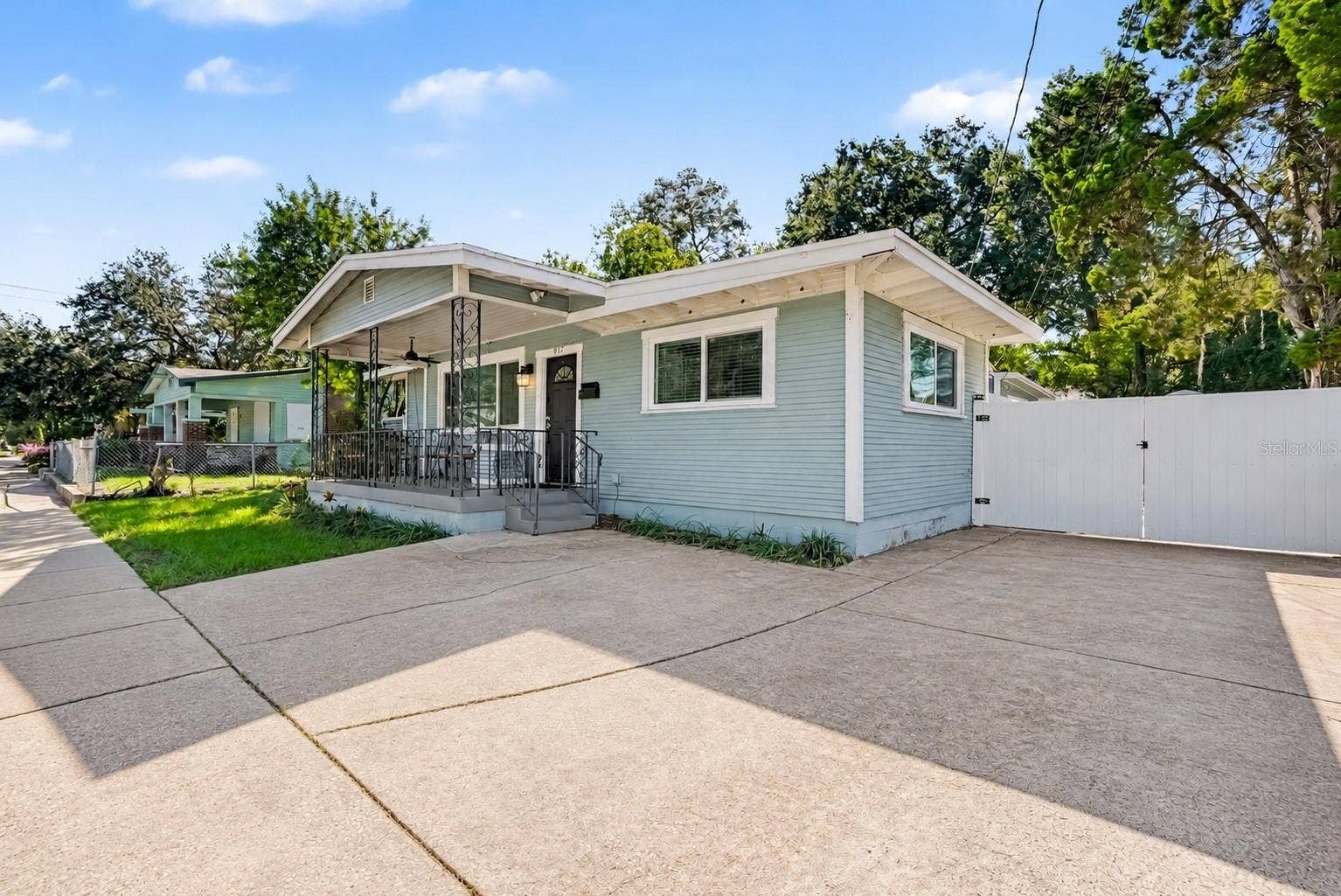917 E 24TH AVENUE, Tampa, FL 33605 917 E 24TH AVENUE, Tampa, FL 33605
