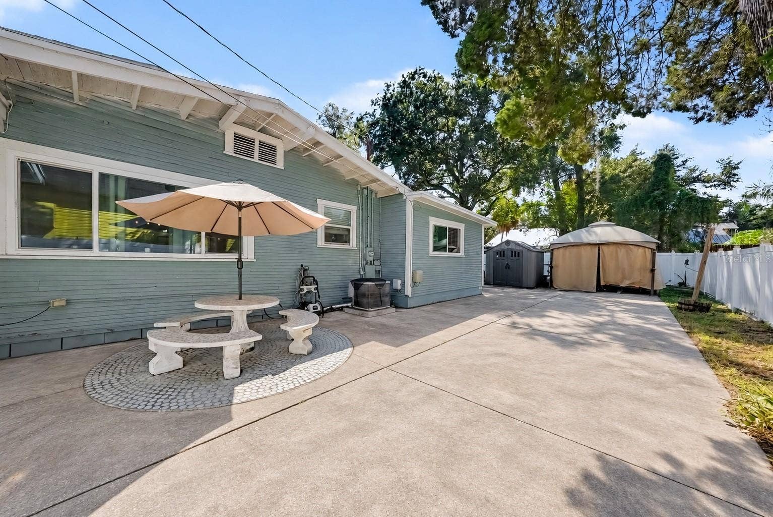 917 E 24TH AVENUE, Tampa, FL 33605 917 E 24TH AVENUE, Tampa, FL 33605