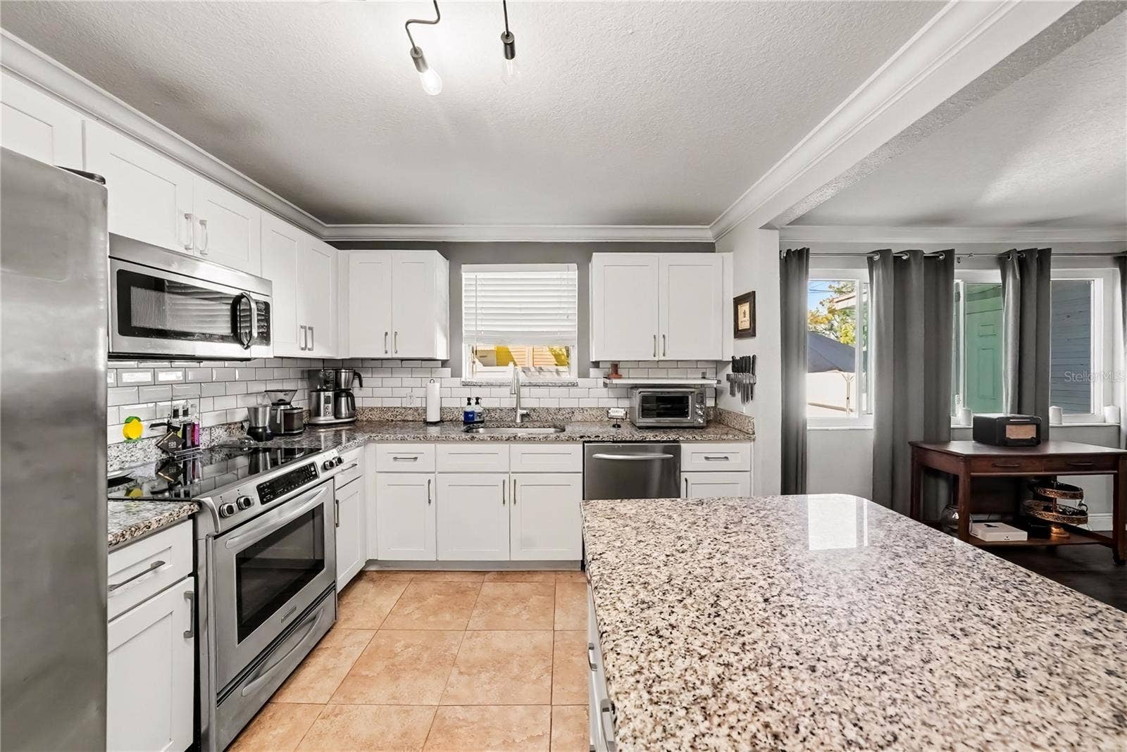 917 E 24TH AVENUE, Tampa, FL 33605 917 E 24TH AVENUE, Tampa, FL 33605