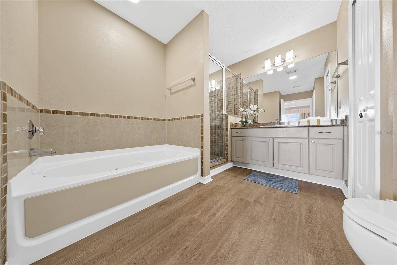 7383 UNIVERSAL BOULEVARD, #309, Orlando, FL 32819 7383 UNIVERSAL BOULEVARD, #309, Orlando, FL 32819