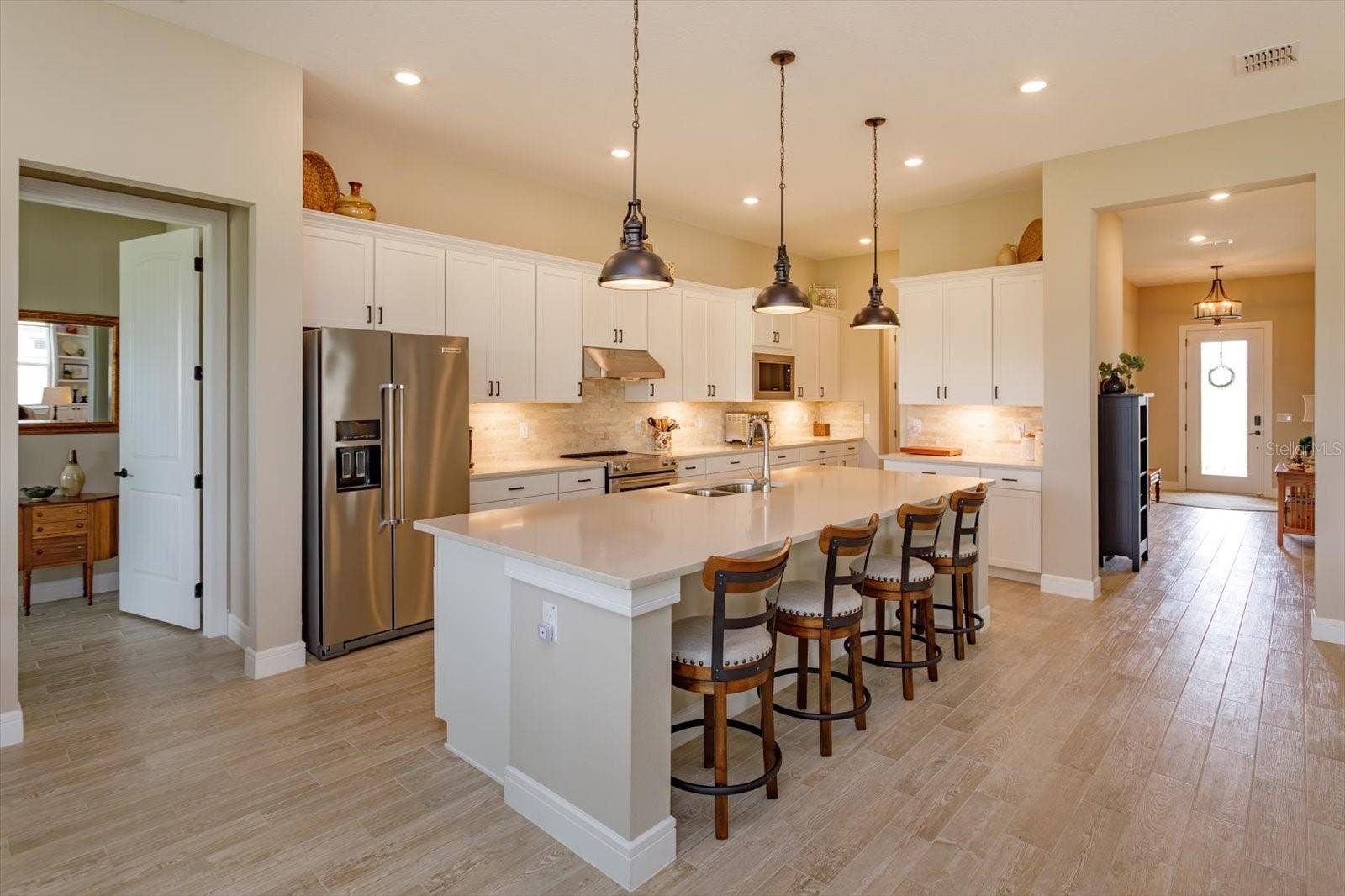 5663 SW 92ND AVENUE ROAD, Ocala, FL 34481 Upgraded Quartz countertops and Marble Backsplash