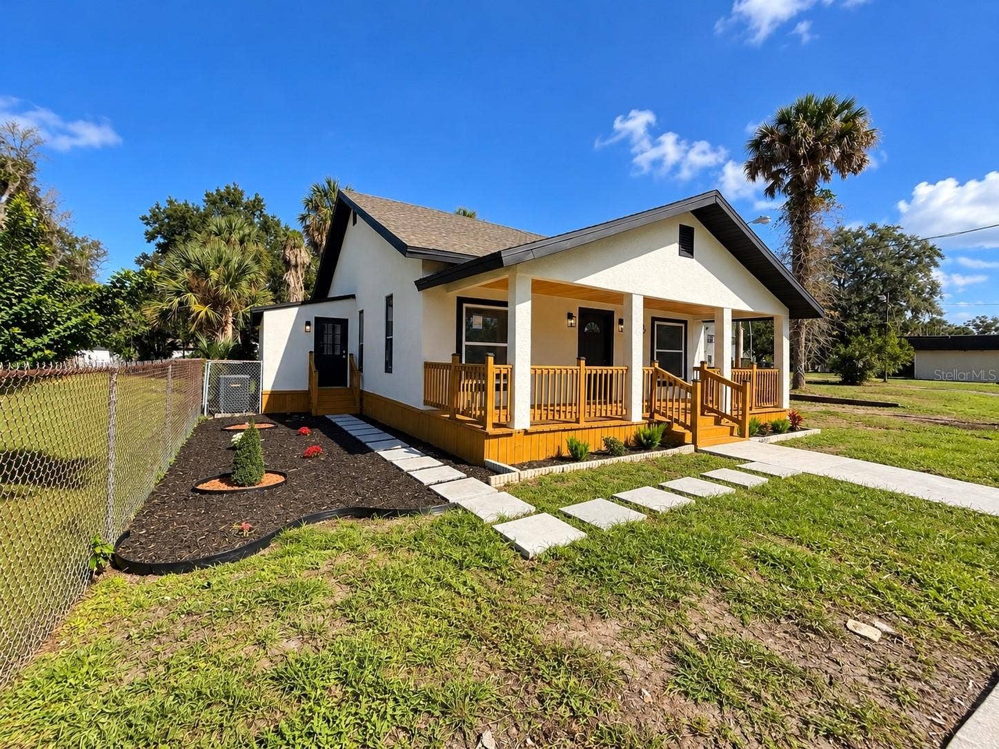 1216 HISTORIC GOLDSBORO BOULEVARD, Sanford, FL 32771 Front Exterior Side Angle View