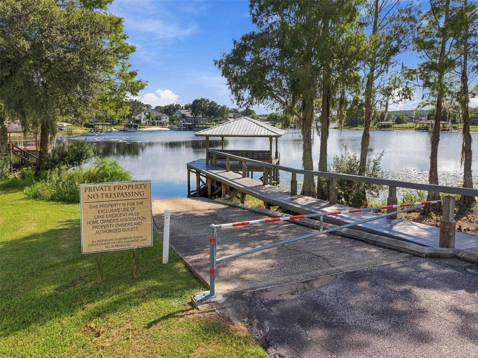 11025 LAKE KATHERINE CIRCLE, Clermont, FL 34711 Community boat launch and fishing dock