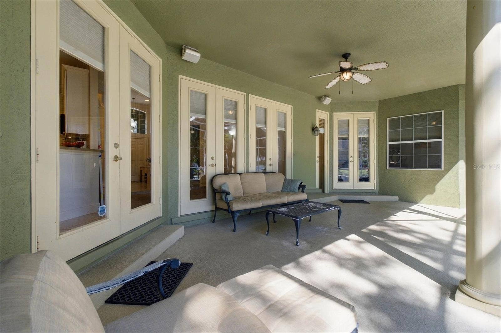 11025 LAKE KATHERINE CIRCLE, Clermont, FL 34711 Covered patio with speakers
