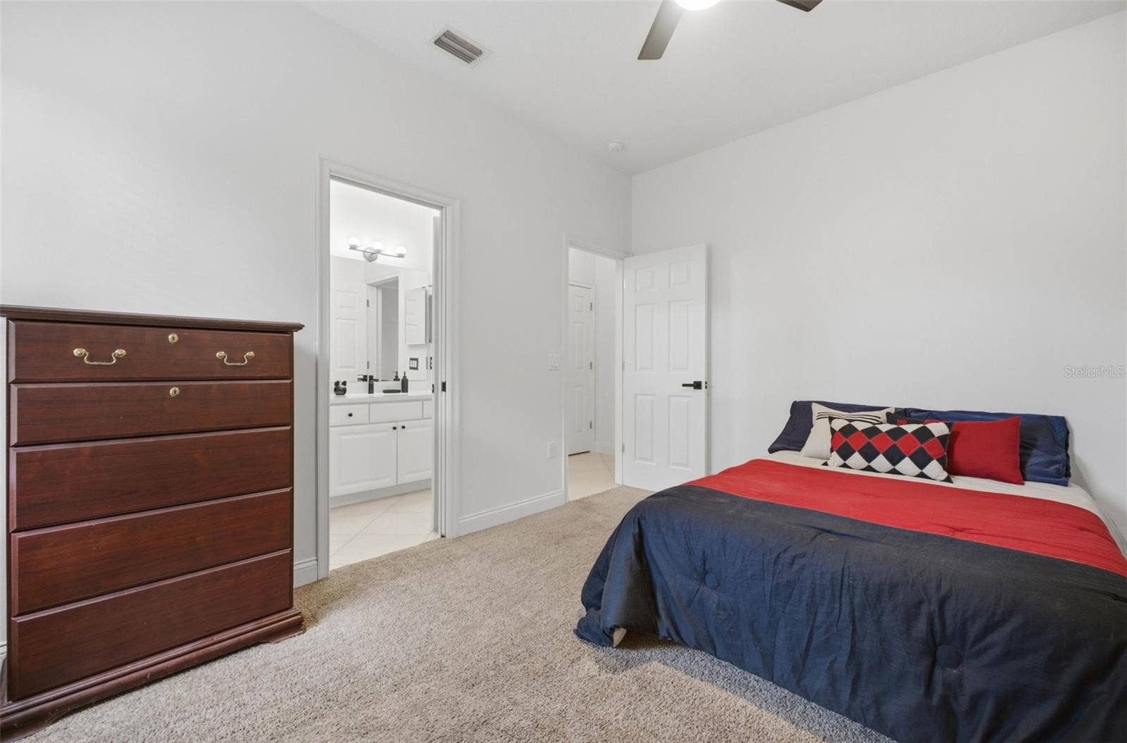 11025 LAKE KATHERINE CIRCLE, Clermont, FL 34711 Bedroom 3 w/ensuite