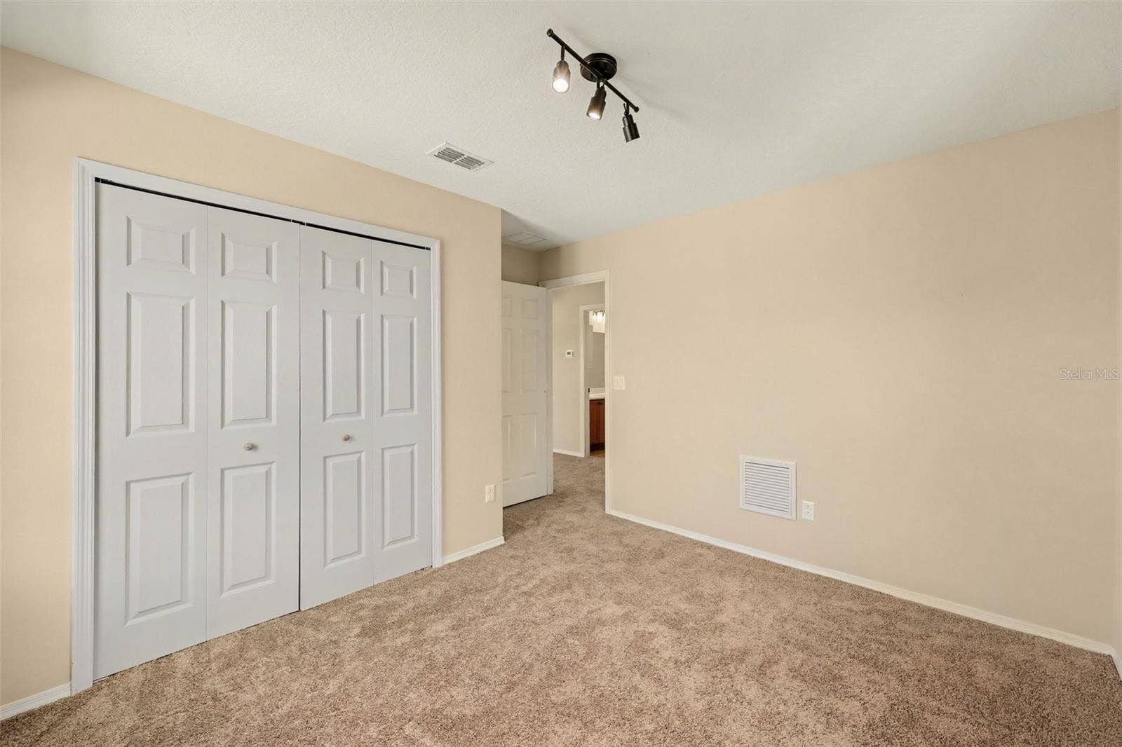 1532 NATURE TRAIL, Kissimmee, FL 34746
