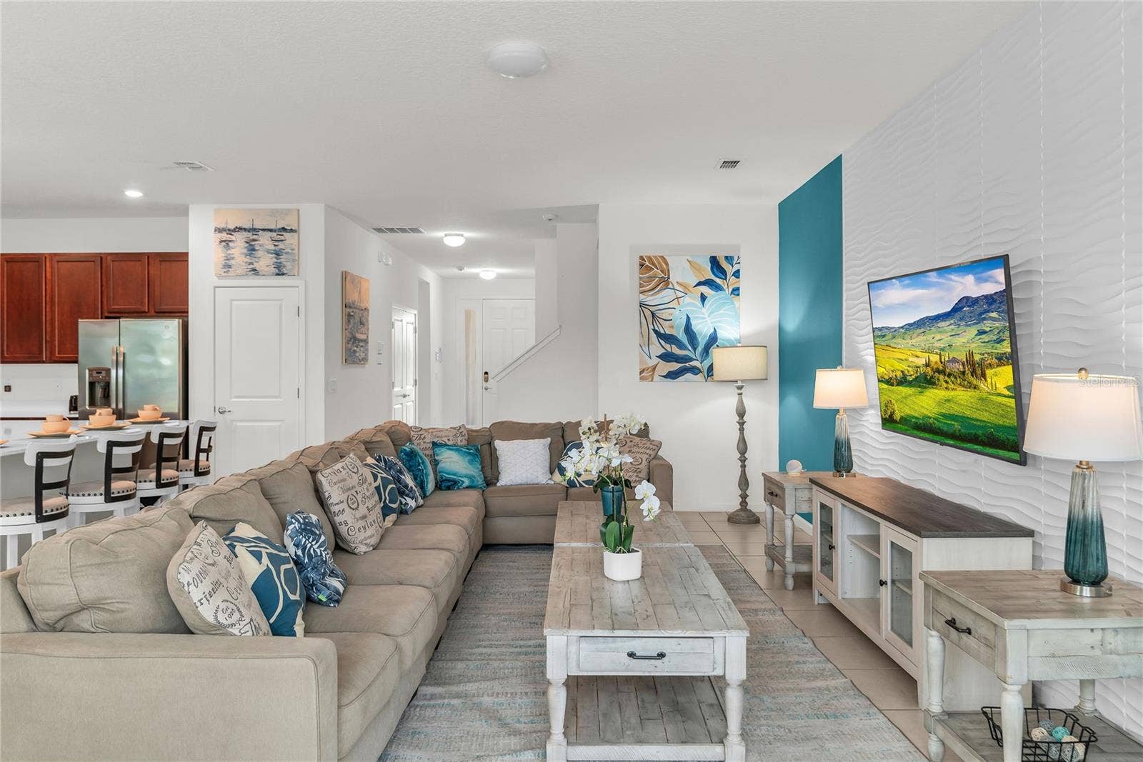 2576 SHANTI DRIVE, Kissimmee, FL 34746 Living room