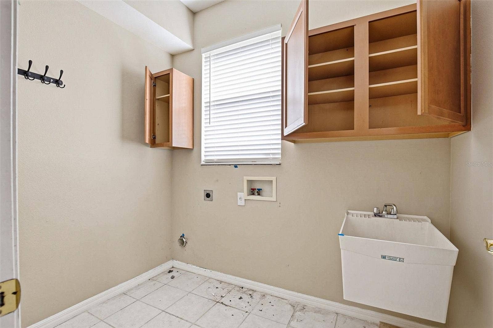 19264 FISHERMANS BEND DRIVE, Lutz, FL 33558 19264 FISHERMANS BEND DRIVE, Lutz, FL 33558