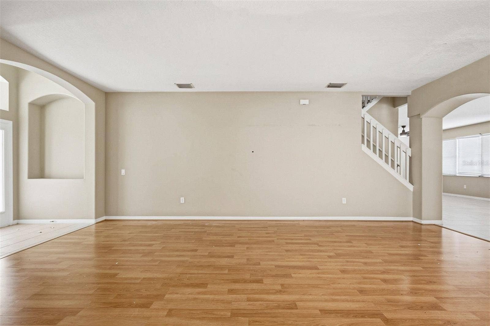19264 FISHERMANS BEND DRIVE, Lutz, FL 33558 19264 FISHERMANS BEND DRIVE, Lutz, FL 33558