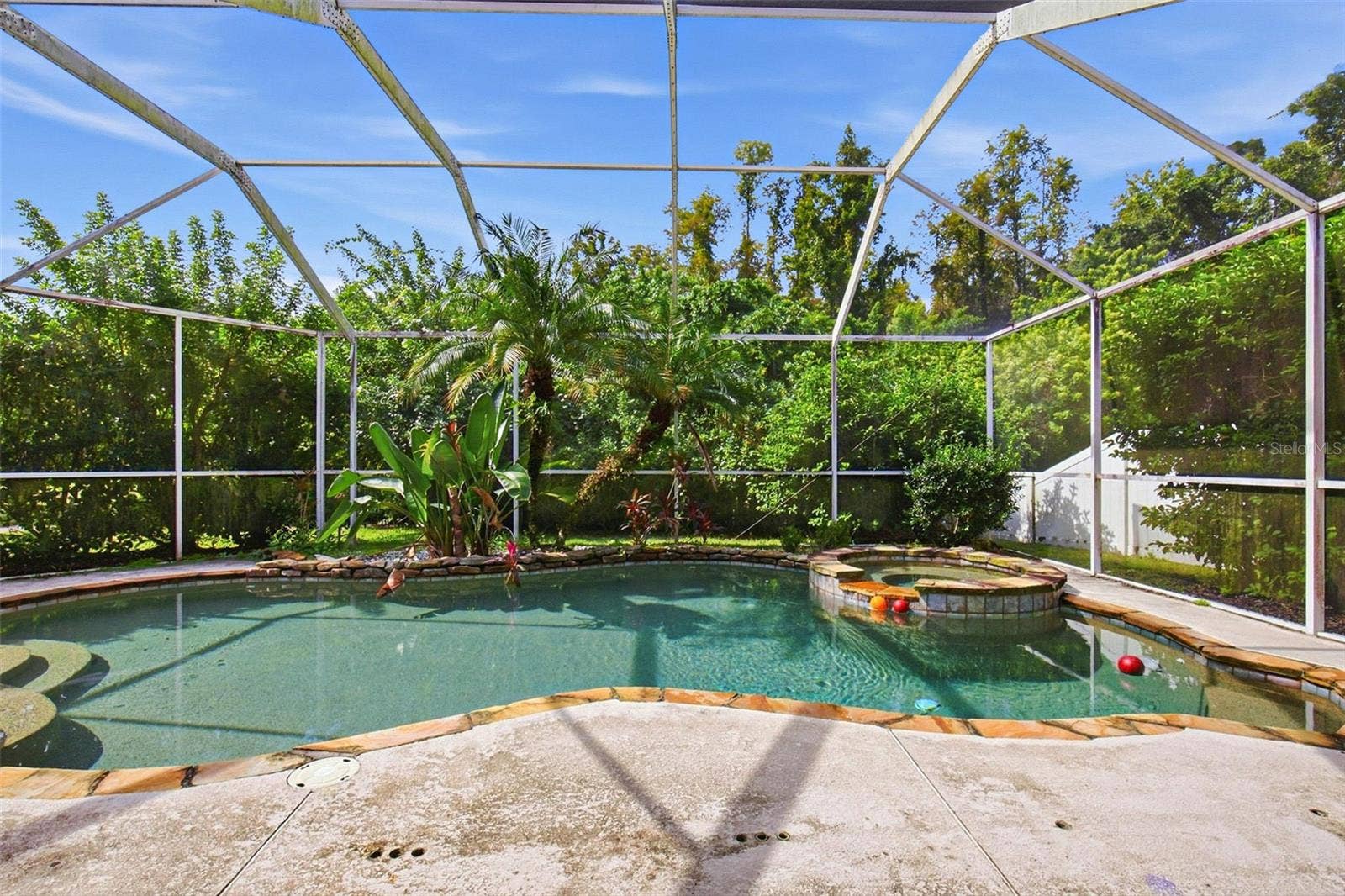19264 FISHERMANS BEND DRIVE, Lutz, FL 33558 19264 FISHERMANS BEND DRIVE, Lutz, FL 33558