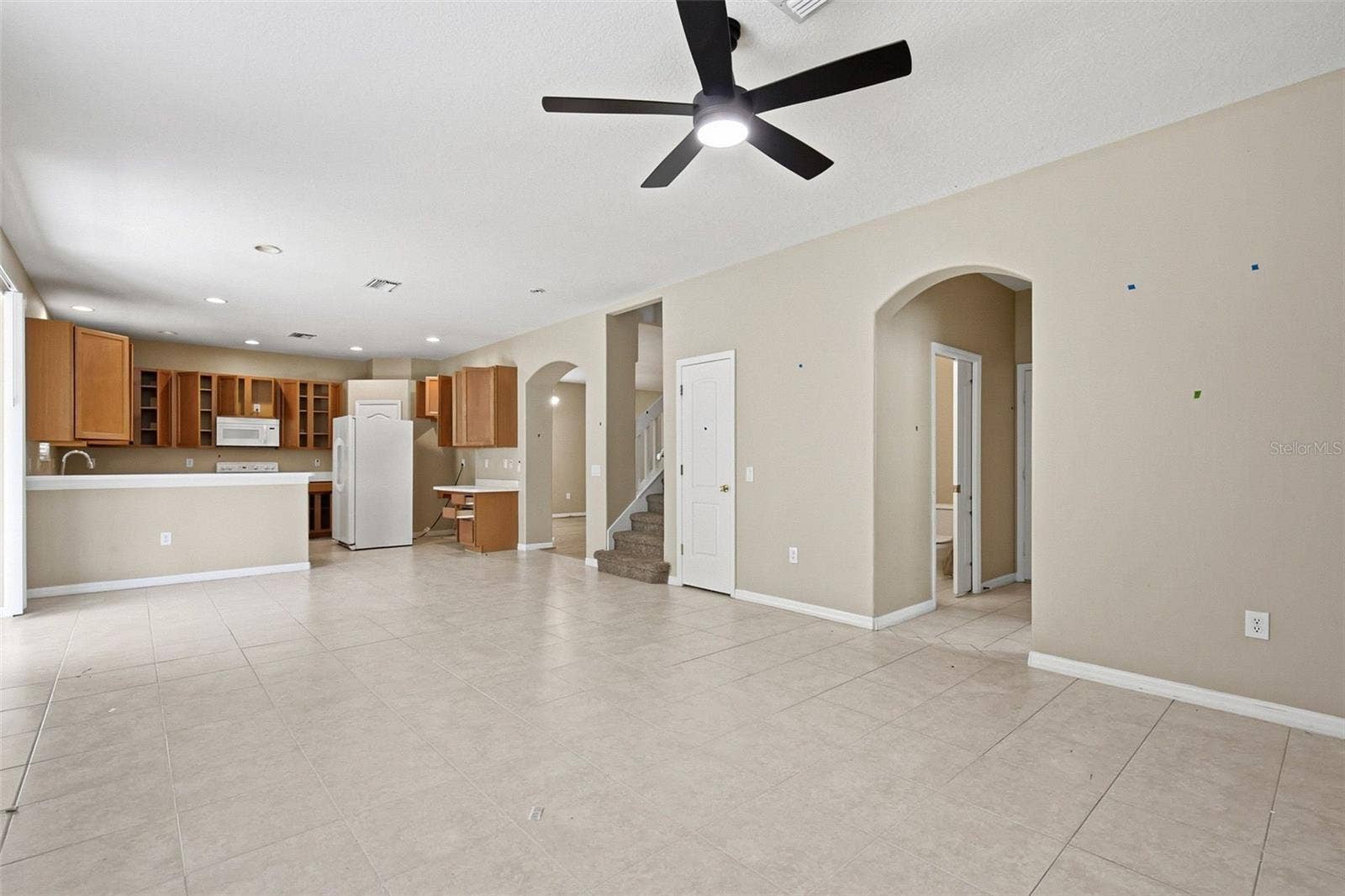 19264 FISHERMANS BEND DRIVE, Lutz, FL 33558 19264 FISHERMANS BEND DRIVE, Lutz, FL 33558