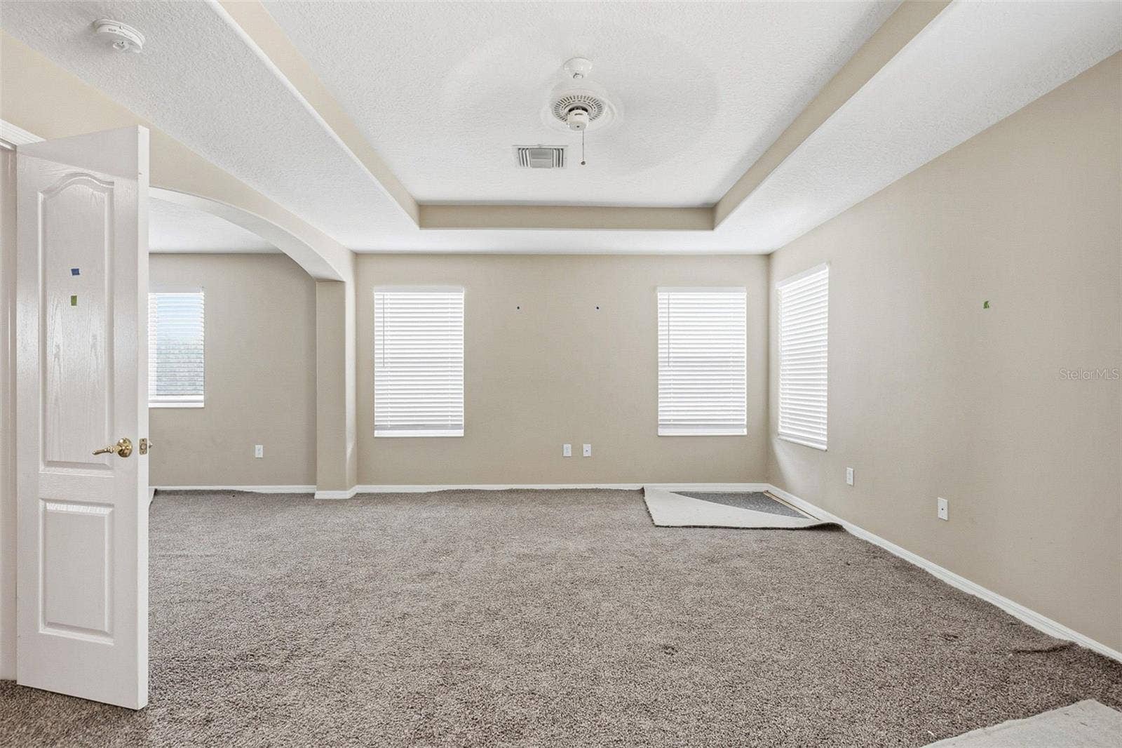 19264 FISHERMANS BEND DRIVE, Lutz, FL 33558 19264 FISHERMANS BEND DRIVE, Lutz, FL 33558
