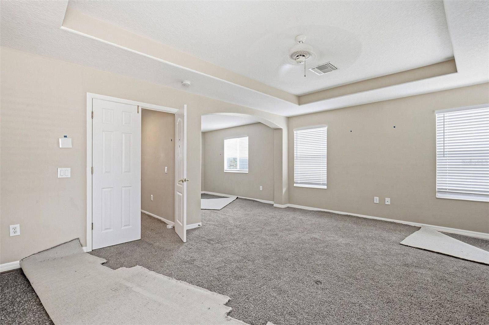 19264 FISHERMANS BEND DRIVE, Lutz, FL 33558 19264 FISHERMANS BEND DRIVE, Lutz, FL 33558