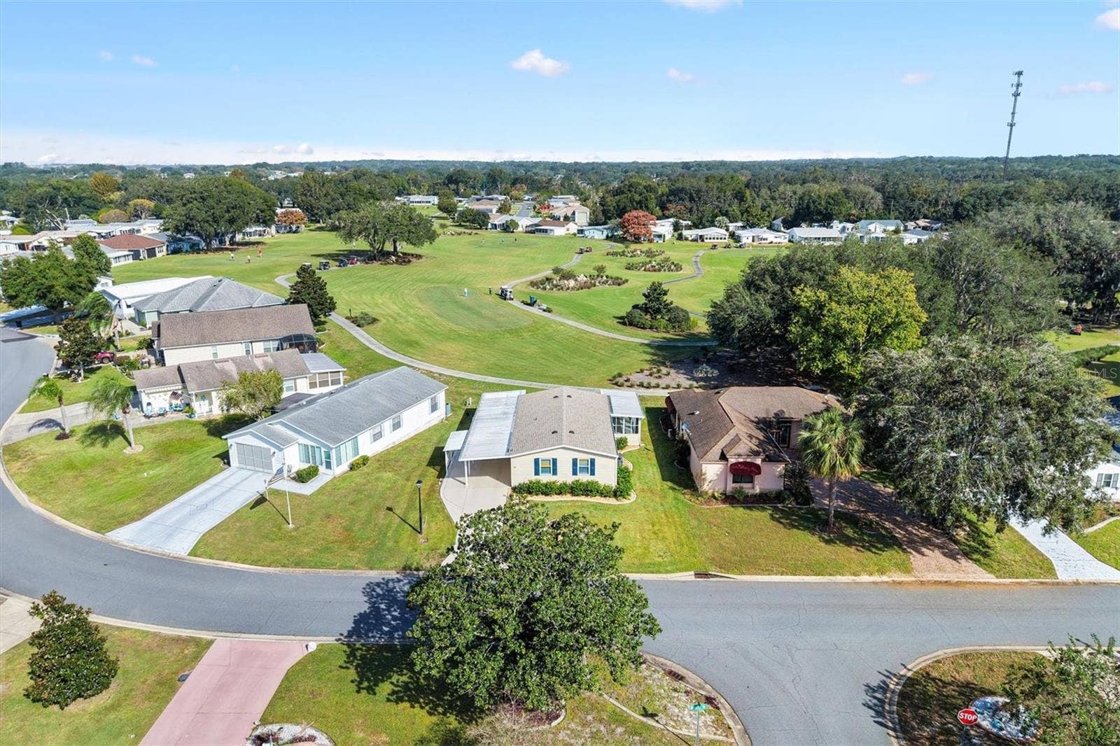 529 BONITA DRIVE, Lady Lake, FL 32159