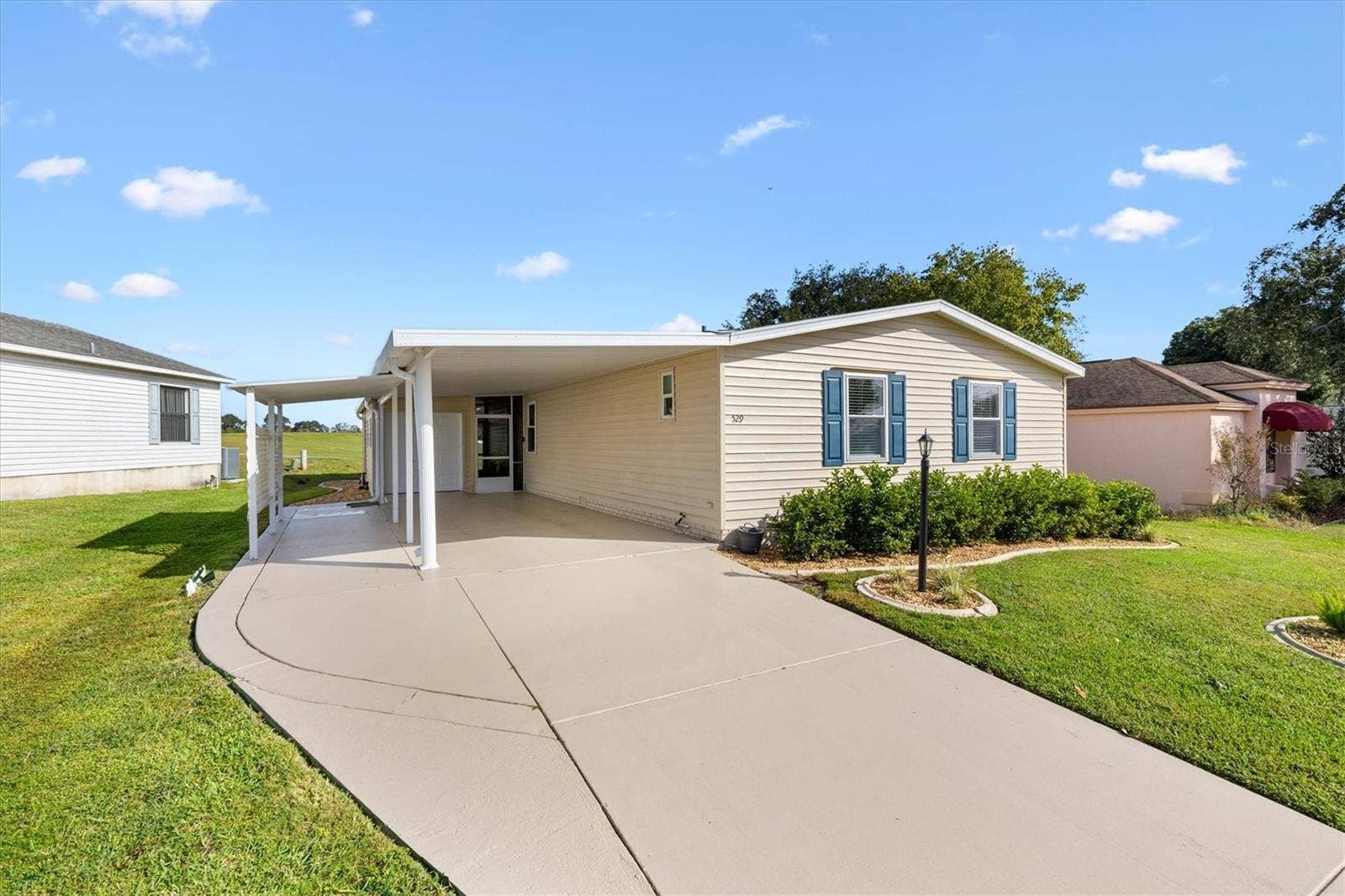 529 BONITA DRIVE, Lady Lake, FL 32159
