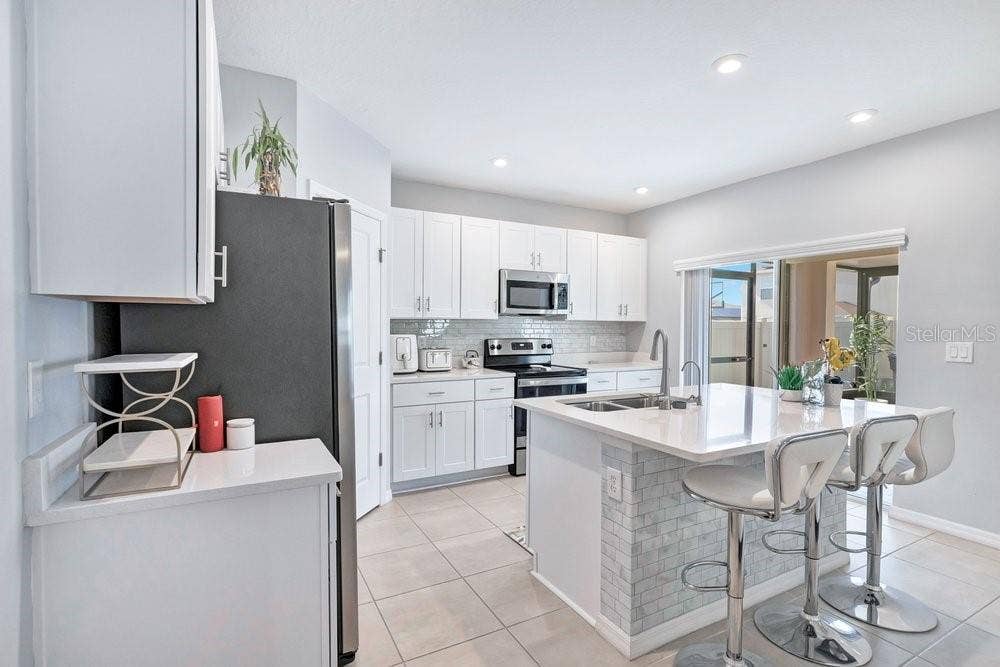 5650 COSTA BLANCA WAY, Davenport, FL 33897 5650 COSTA BLANCA WAY, Davenport, FL 33897
