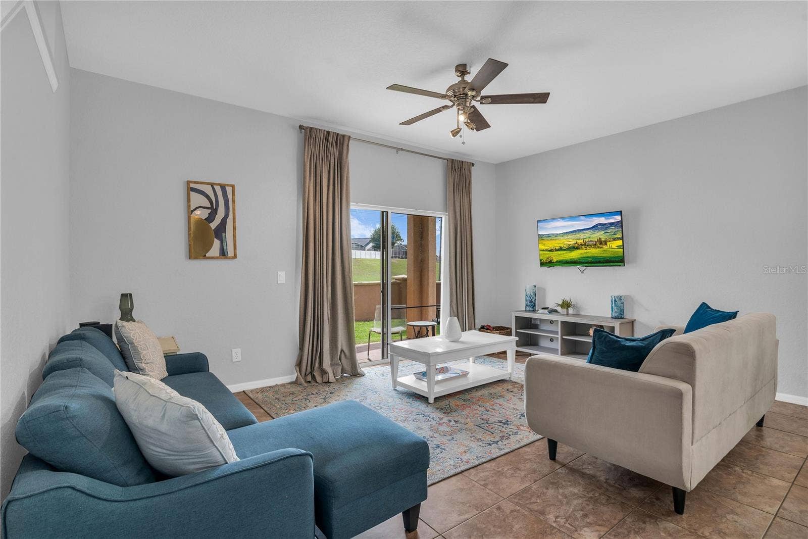 457 LA MIRAGE STREET, Davenport, FL 33897 Living room