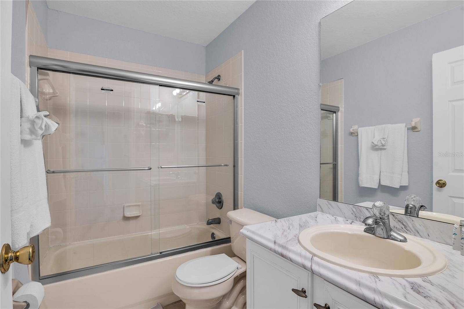 457 LA MIRAGE STREET, Davenport, FL 33897 bathroom 2