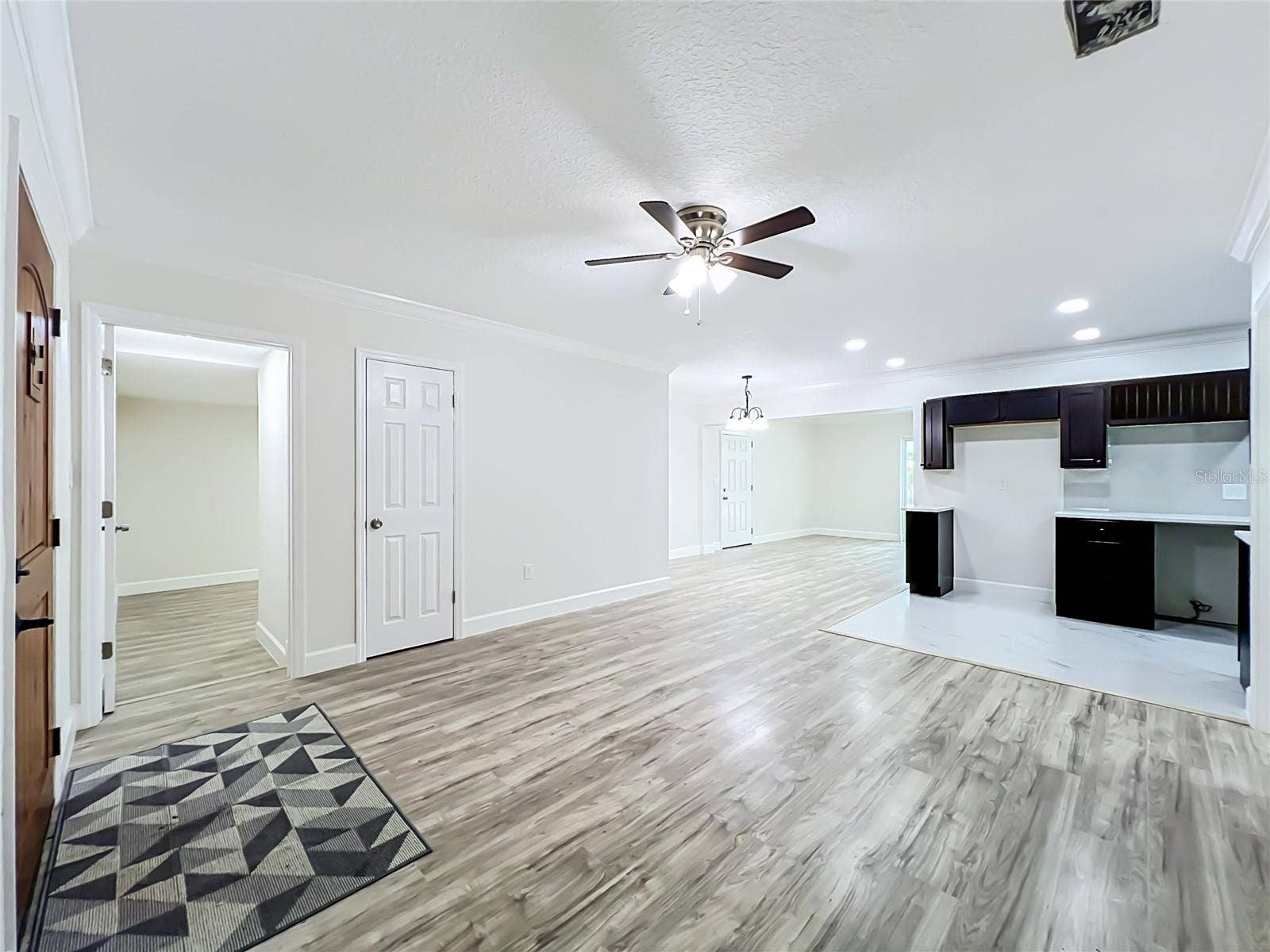 4207 SEYBOLD AVENUE, Orlando, FL 32808