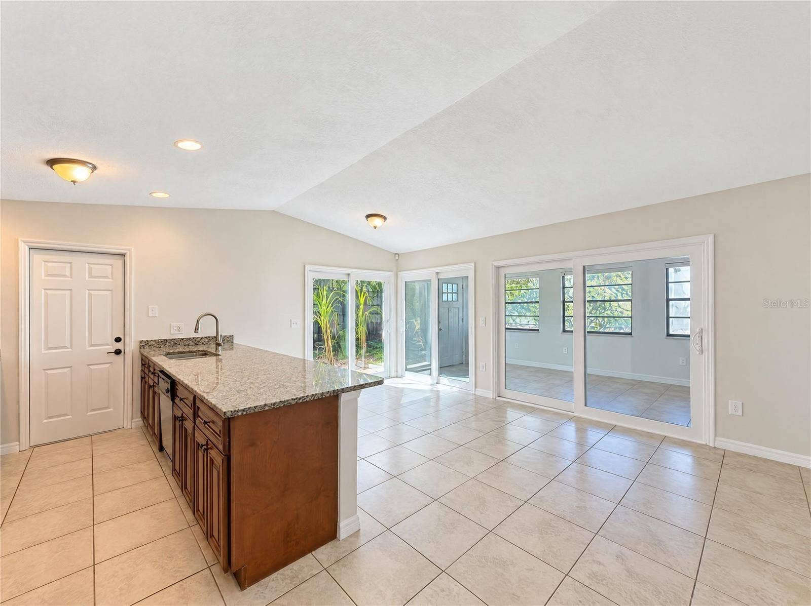 7606 LEON AVENUE, Temple Terrace, FL 33637