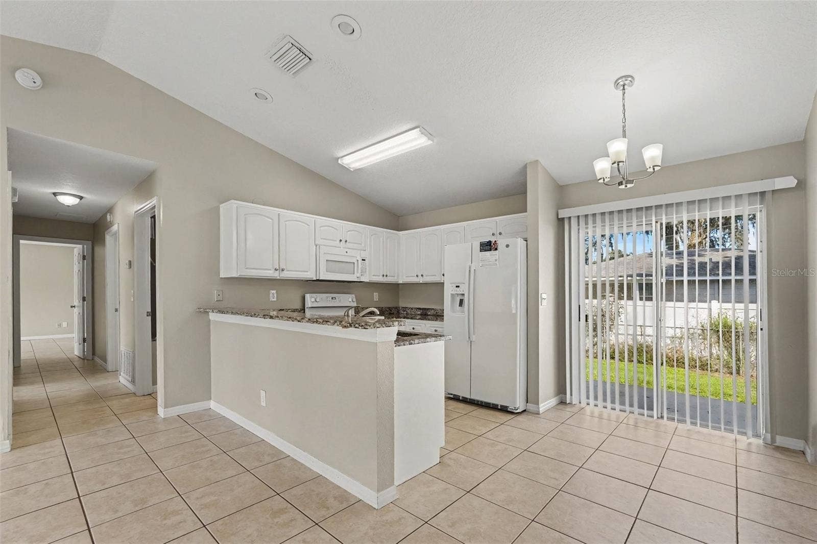 5233 BOGDONOFF DRIVE, Seffner, FL 33584 5233 BOGDONOFF DRIVE, Seffner, FL 33584
