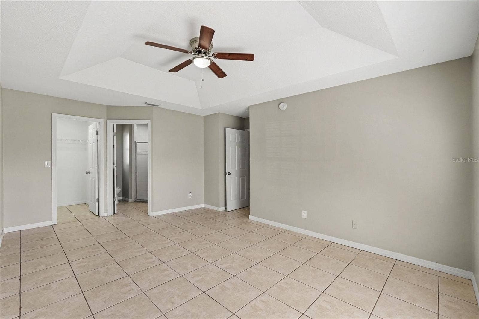 5233 BOGDONOFF DRIVE, Seffner, FL 33584 5233 BOGDONOFF DRIVE, Seffner, FL 33584
