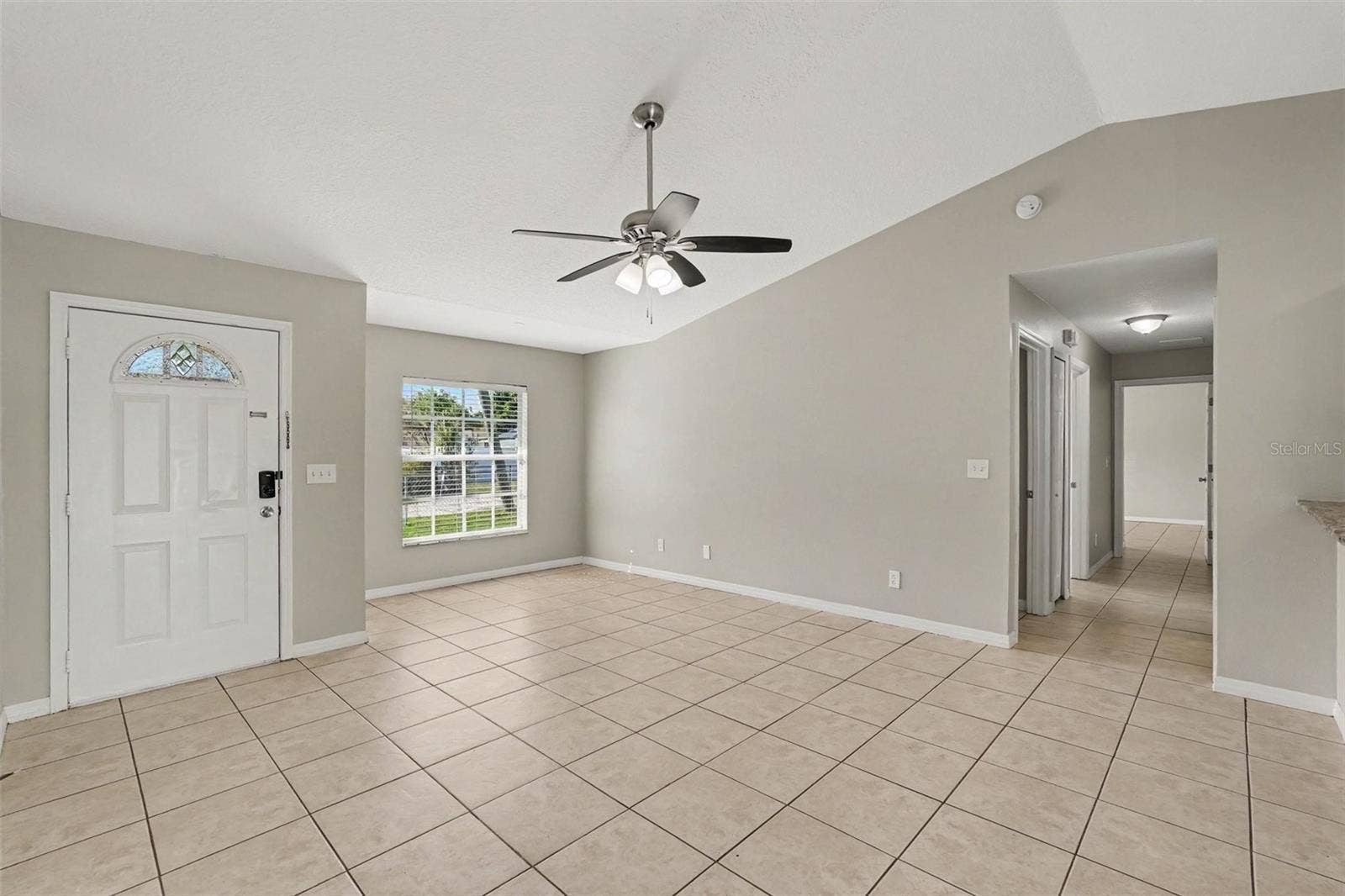 5233 BOGDONOFF DRIVE, Seffner, FL 33584 5233 BOGDONOFF DRIVE, Seffner, FL 33584