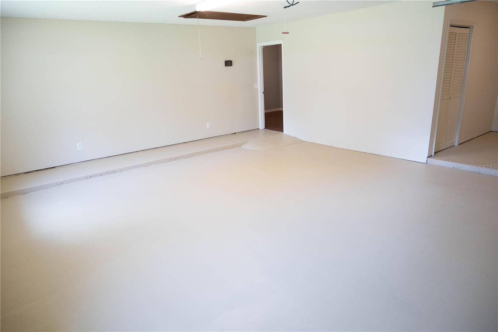 17836 PALM STREET, Umatilla, FL 32784 17836 PALM STREET, Umatilla, FL 32784