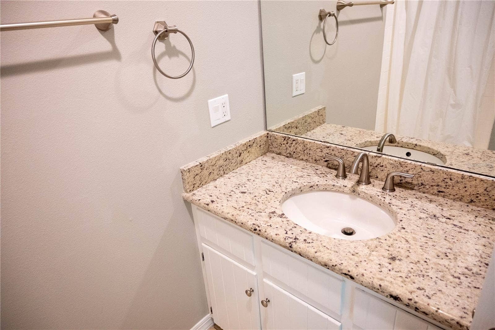 17836 PALM STREET, Umatilla, FL 32784 17836 PALM STREET, Umatilla, FL 32784