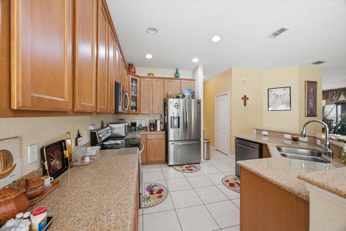 13728 HIDDEN FOREST CIRCLE, Orlando, FL 32828 Kitchen R2