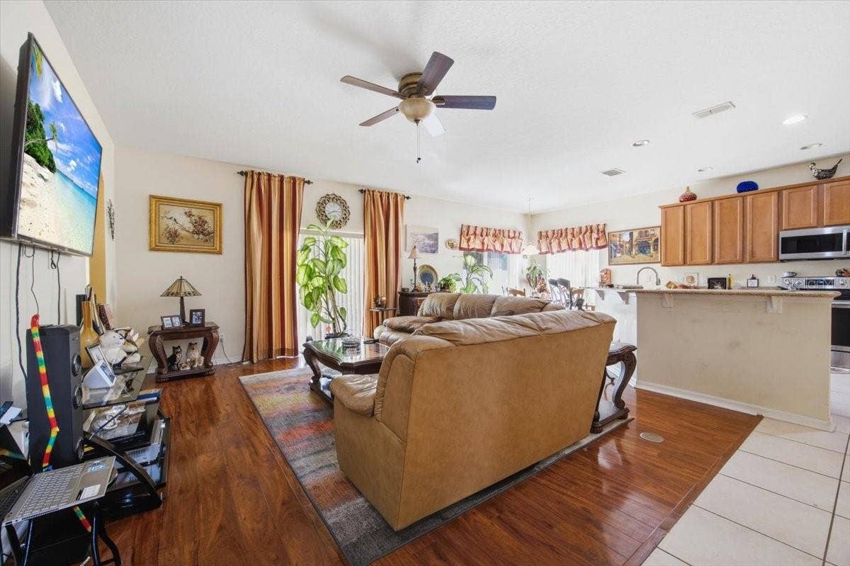 13728 HIDDEN FOREST CIRCLE, Orlando, FL 32828 Florida Room
